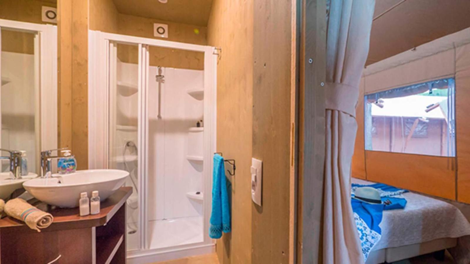 Eurocamp Tents At Campsite Val Saline Hotel Ровин Екстериор снимка