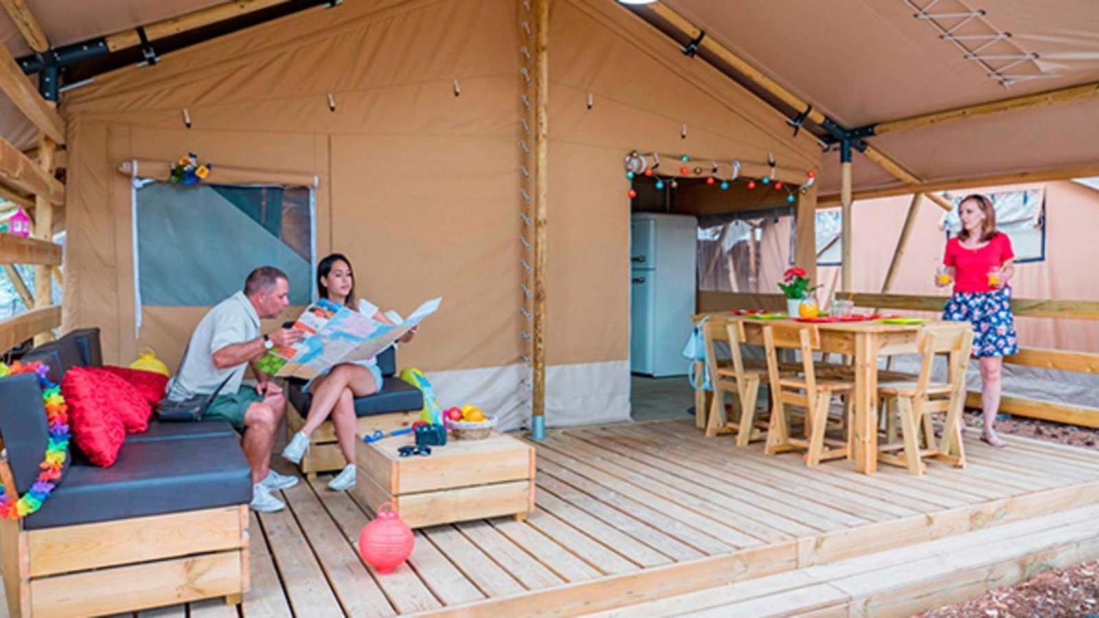 Eurocamp Tents At Campsite Val Saline Hotel Ровин Екстериор снимка